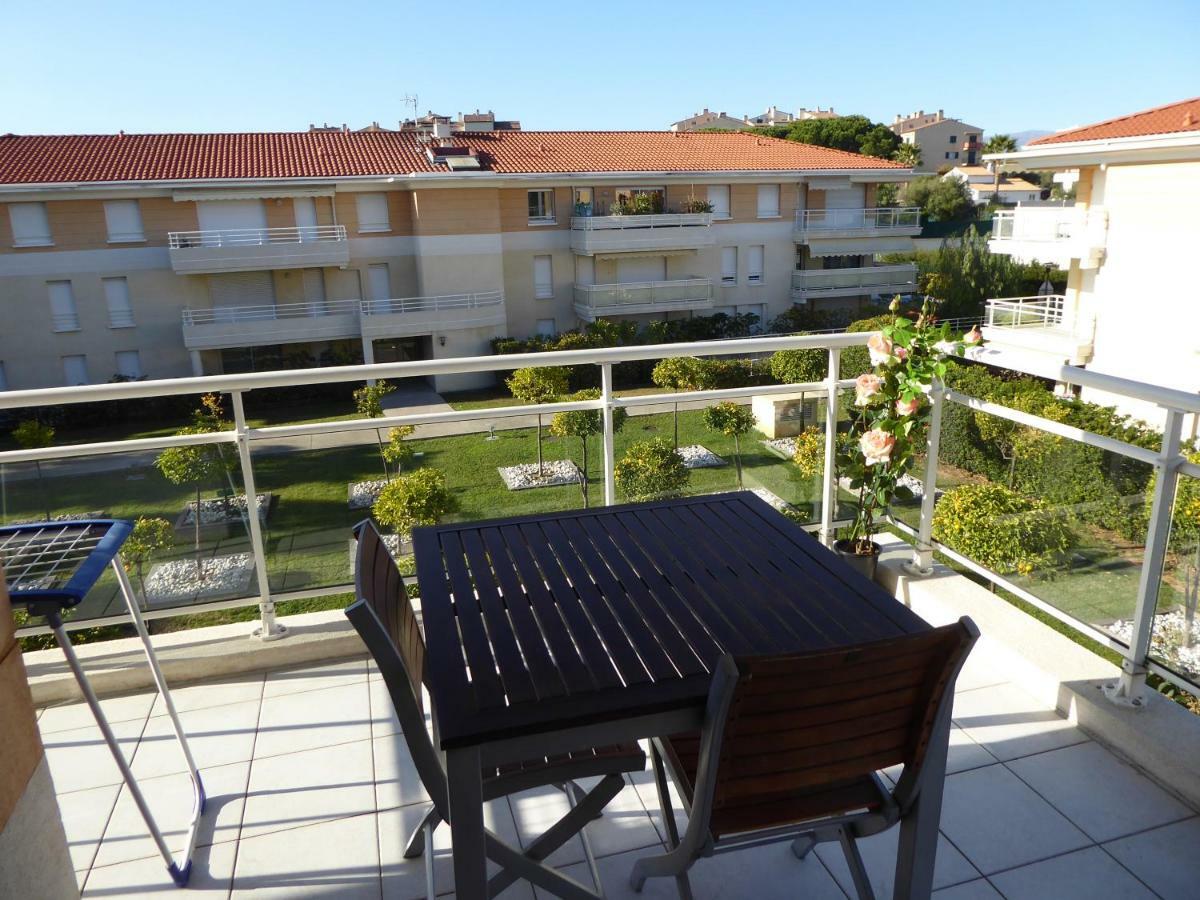Les Jardins D'Antibes Lägenhet Exteriör bild