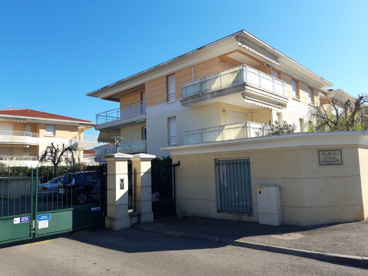 Les Jardins D'Antibes Lägenhet Exteriör bild